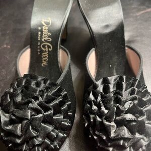 1940s Daniel Green Women's Black Satin Puff Heels Boudoir Pin-Up Hollywood 5.5